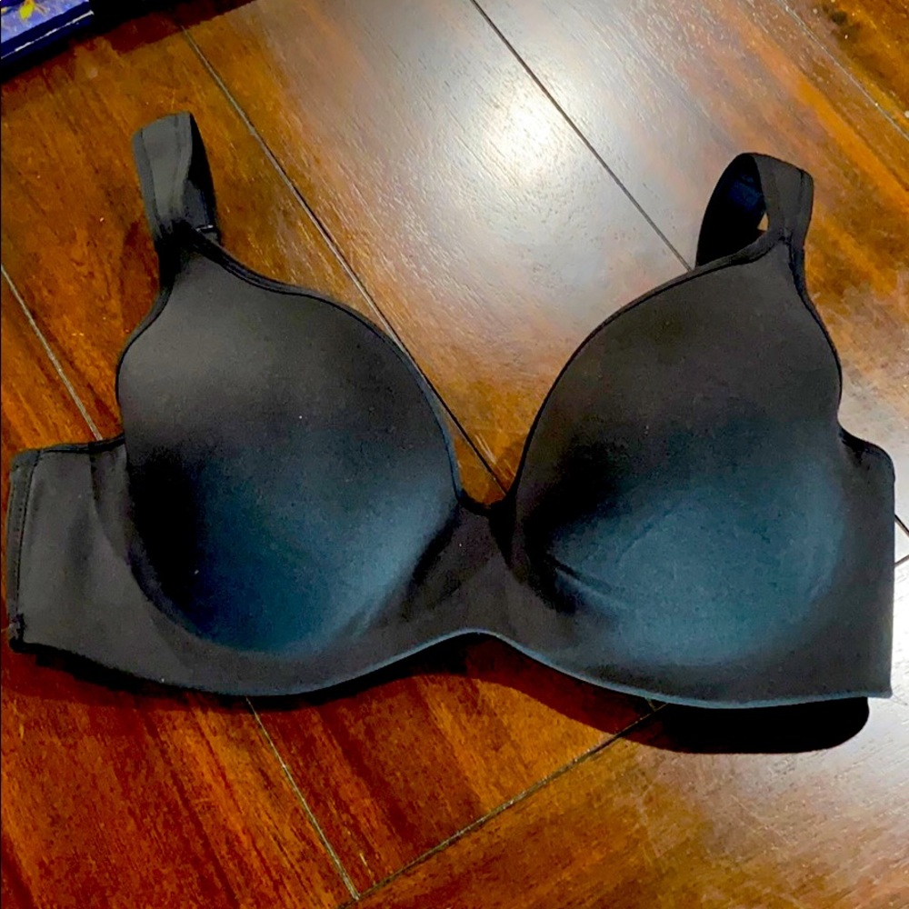 Izod Bra thick strap 42DD New without tags